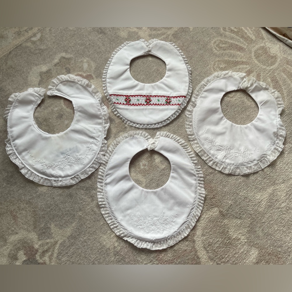 New Set of 4 Feltman Brothers White Baby Bibs with Embroidery & Lace